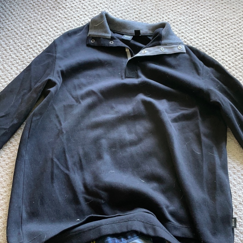 men’s pullover little use!!